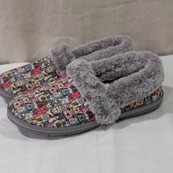 Bobs Slippers Womens Size 9 US Cartoon Dogs Grey Faux Fur Skechers Memory Foam - Picture 3 of 8